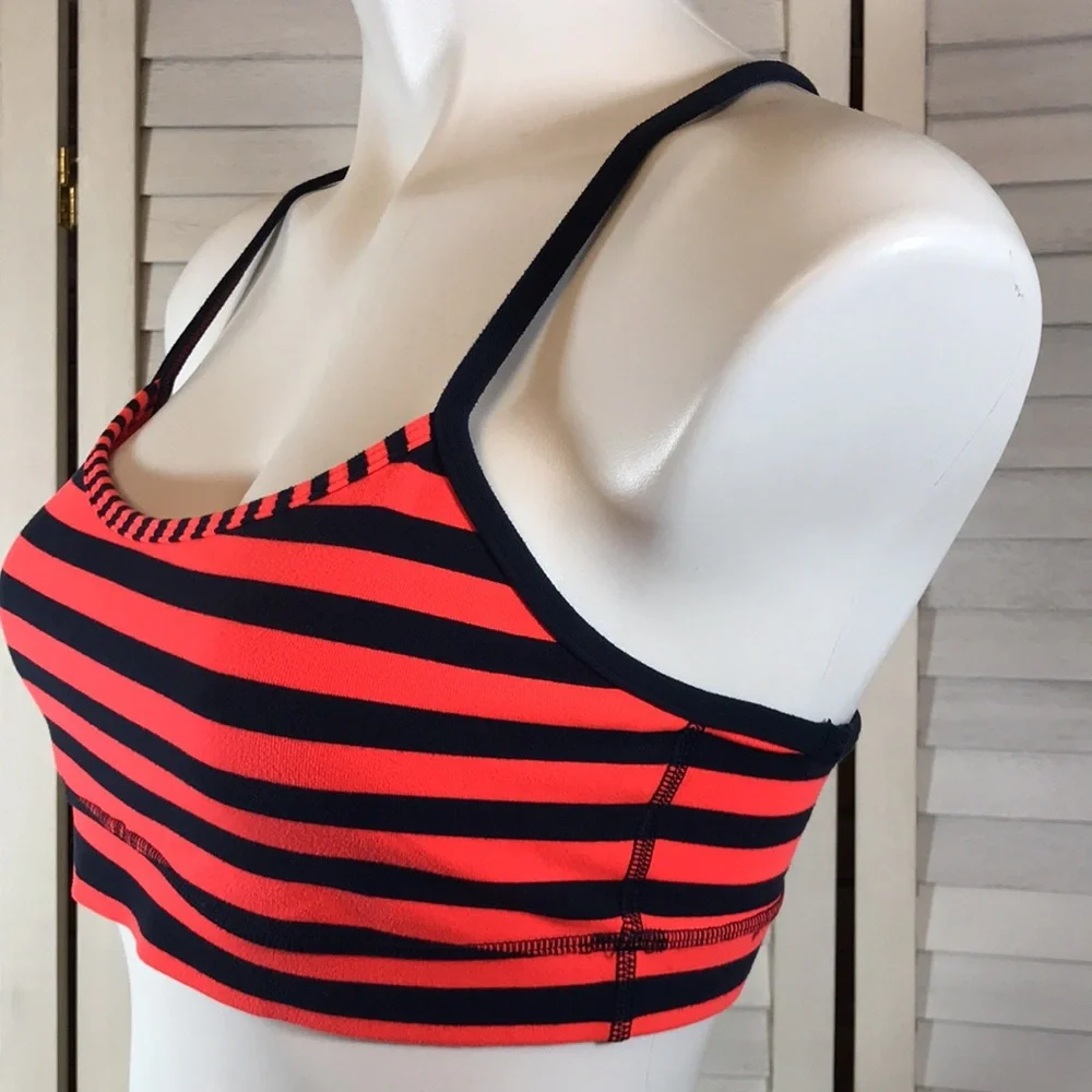 💙 Lululemon Flow Y Stripes Sports Bra